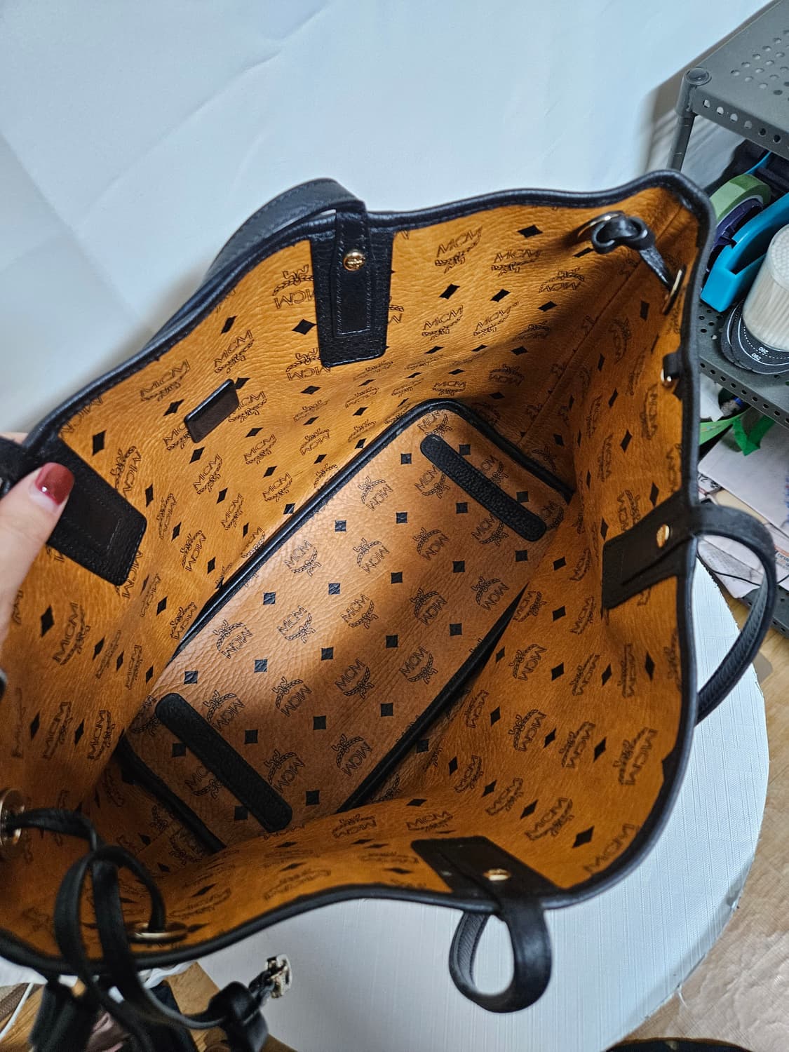 MCM 엠씨엠 리버시블 쇼퍼백 토트백 숄더백 상품이미지6