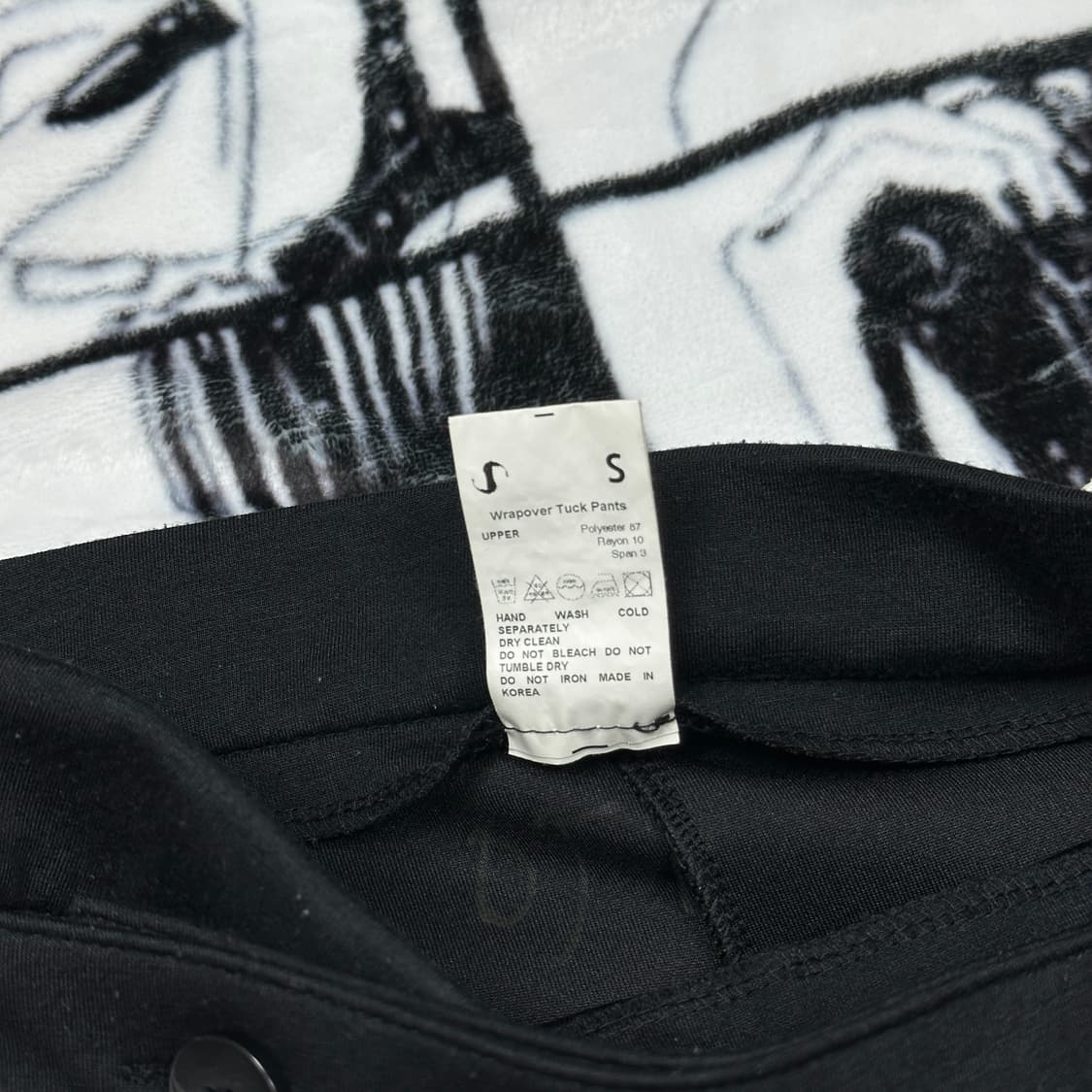 오호스 랩오버 턱팬츠 블랙 상품이미지7