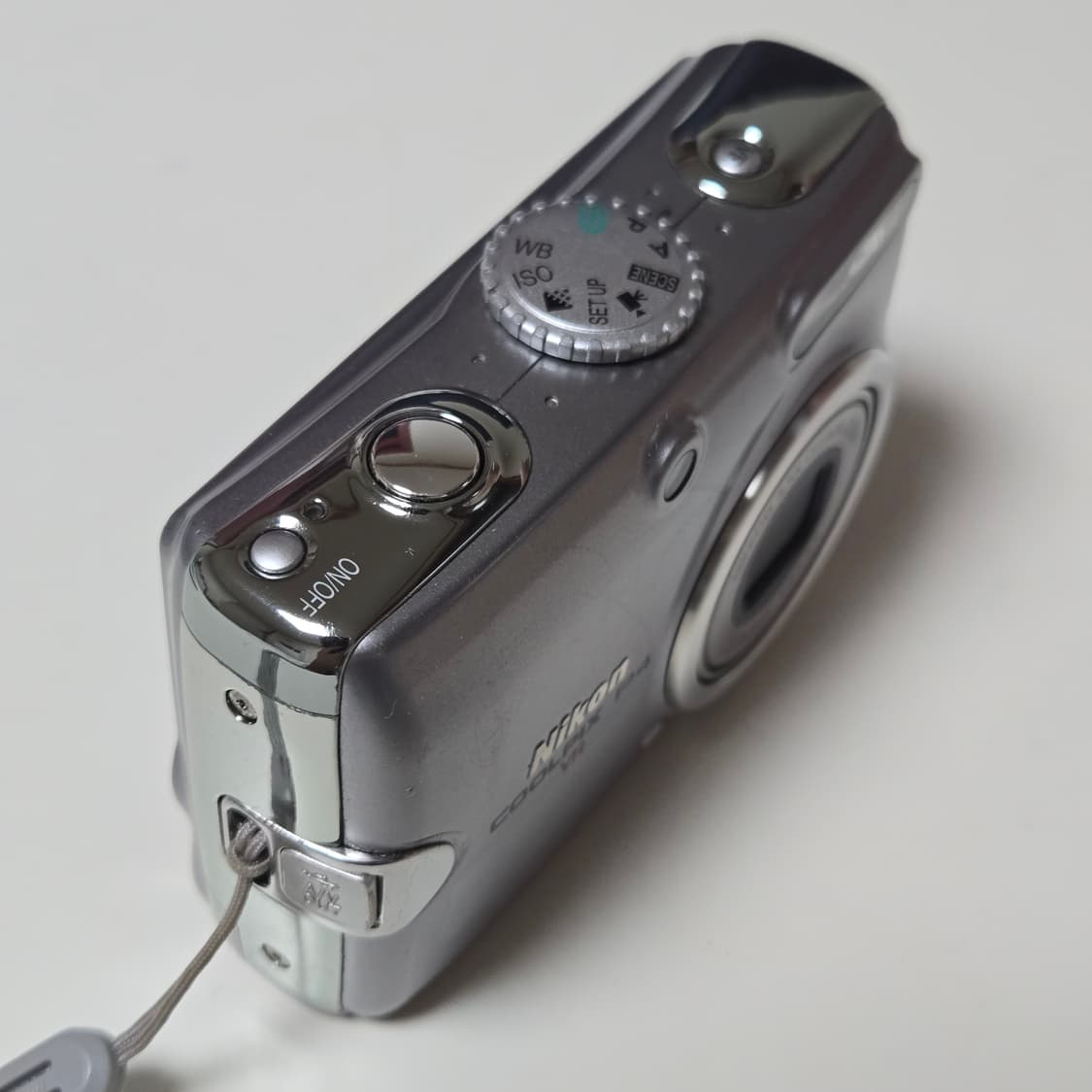 니콘 쿨픽스 P4 실버 디지털 카메라 상품이미지4