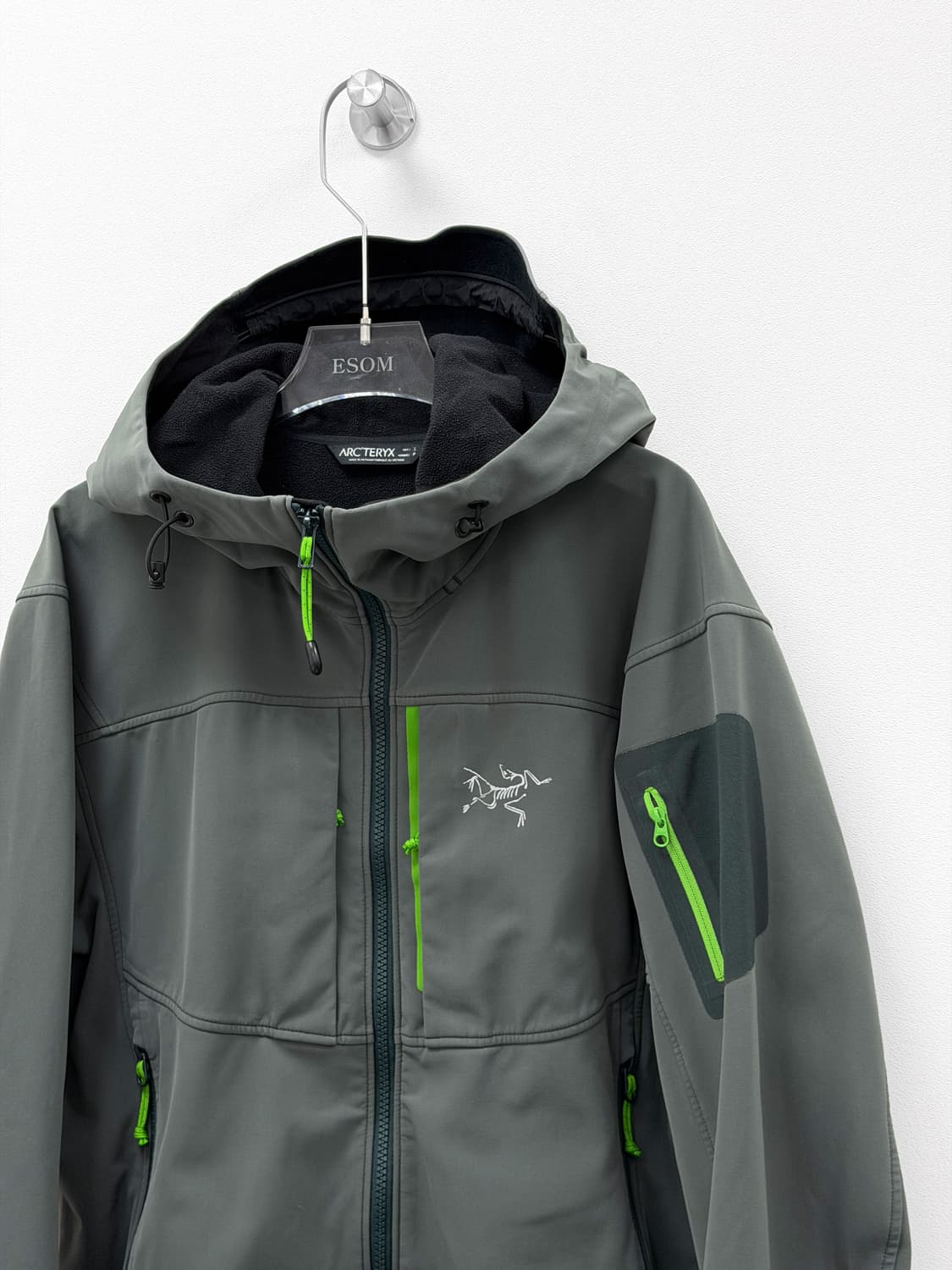 아크테릭스 감마 MX 후디 소프트쉘 자켓 상품이미지1
