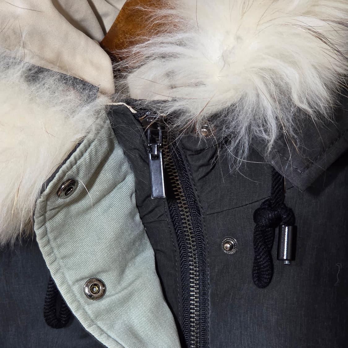 빈티지 카키 라쿤퍼 후드 덕다운 패딩 상품이미지4