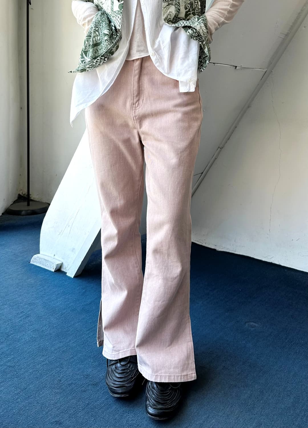 Cotton denim side slit flare pants 상품이미지6
