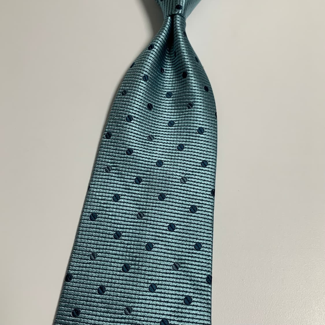 버버리(BURBERRY) 도트넥타이 명품 100실크 A+등급 9.4cm 상품이미지9