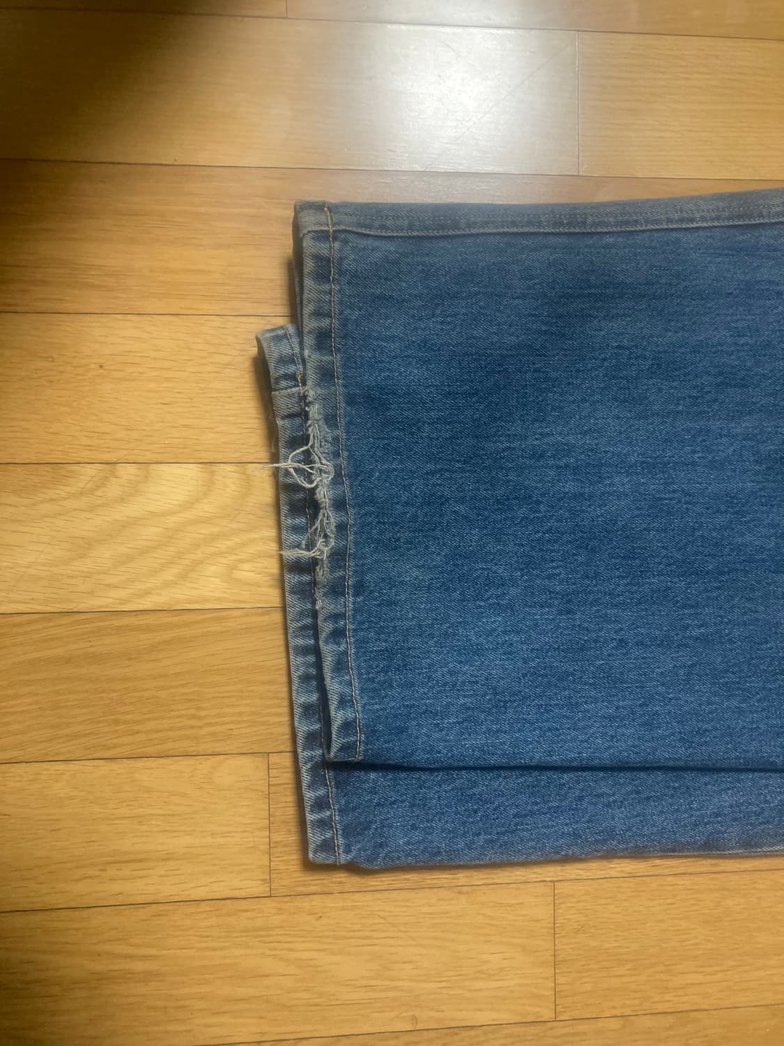 해칭룸 와이드 커브드진 워시드 블루 (3) 상품이미지2