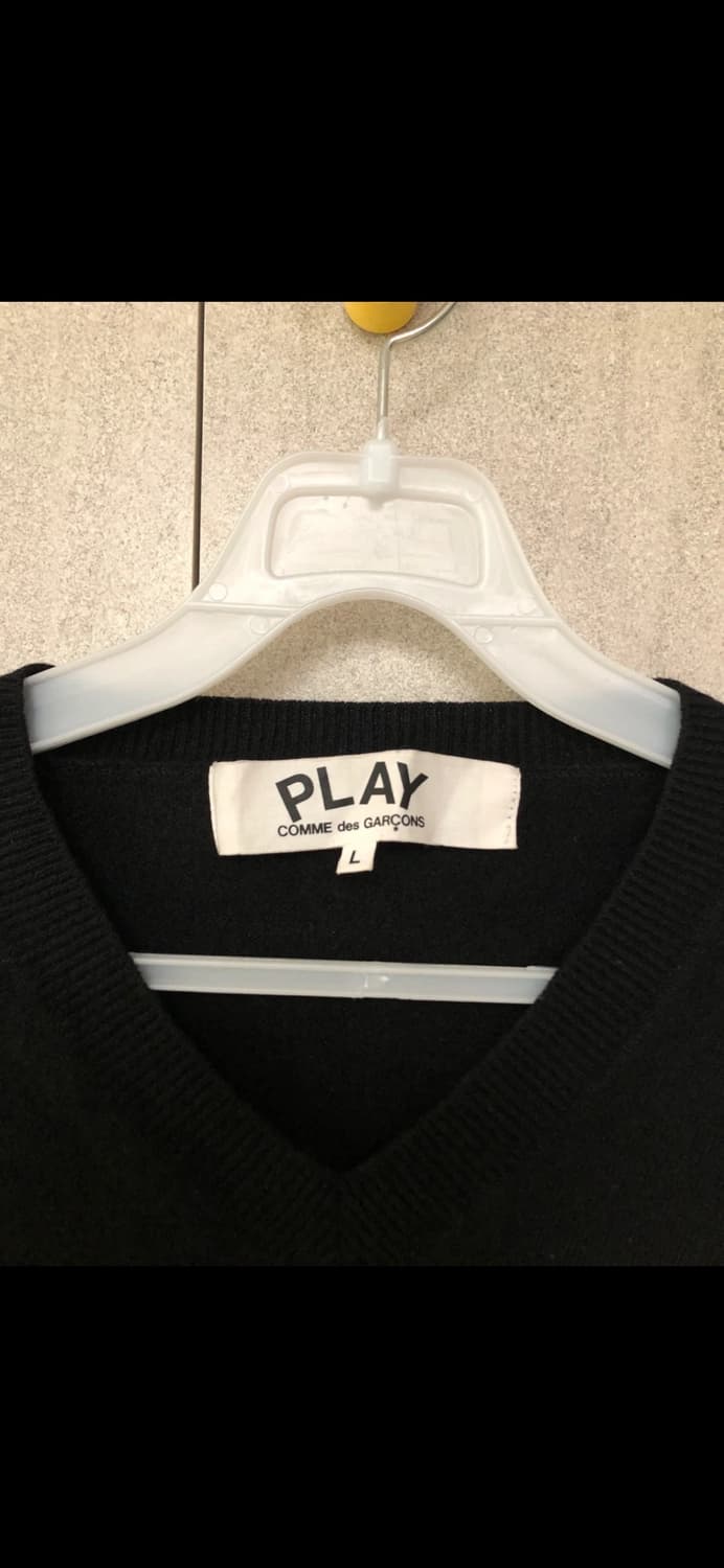 꼼데가르송 레드와펜 V넥 울니트 남성 L 상품이미지6