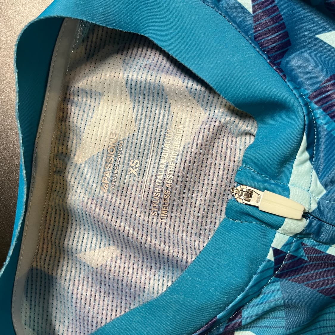 PASSIONE 반팔 집업 져지 상품이미지7