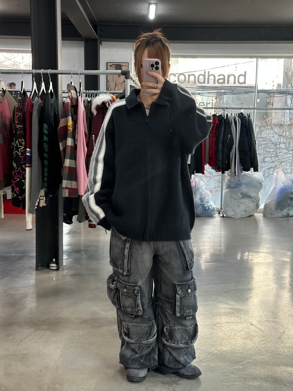 슈프림 백 넥로고 슬리브 스트라이프 스웨터집업 상품이미지2