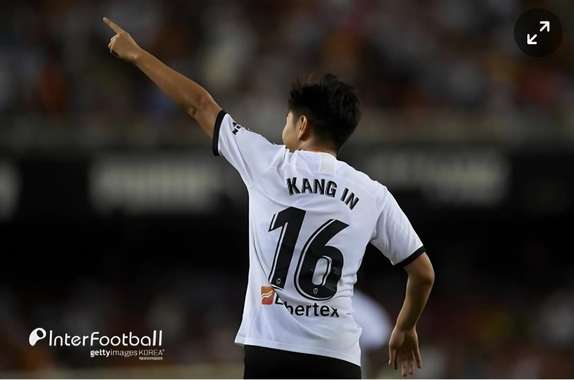 20-21 발렌시아 홈 유니폼 이강인 시즌 퓨마 상품이미지6