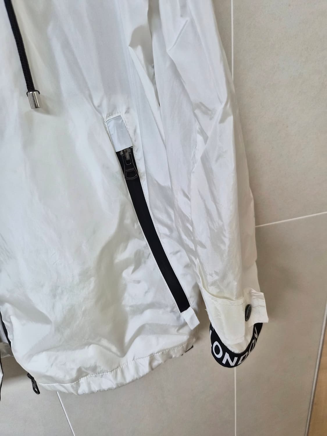 버버리정품 여성바람막이 95~100 상품이미지3