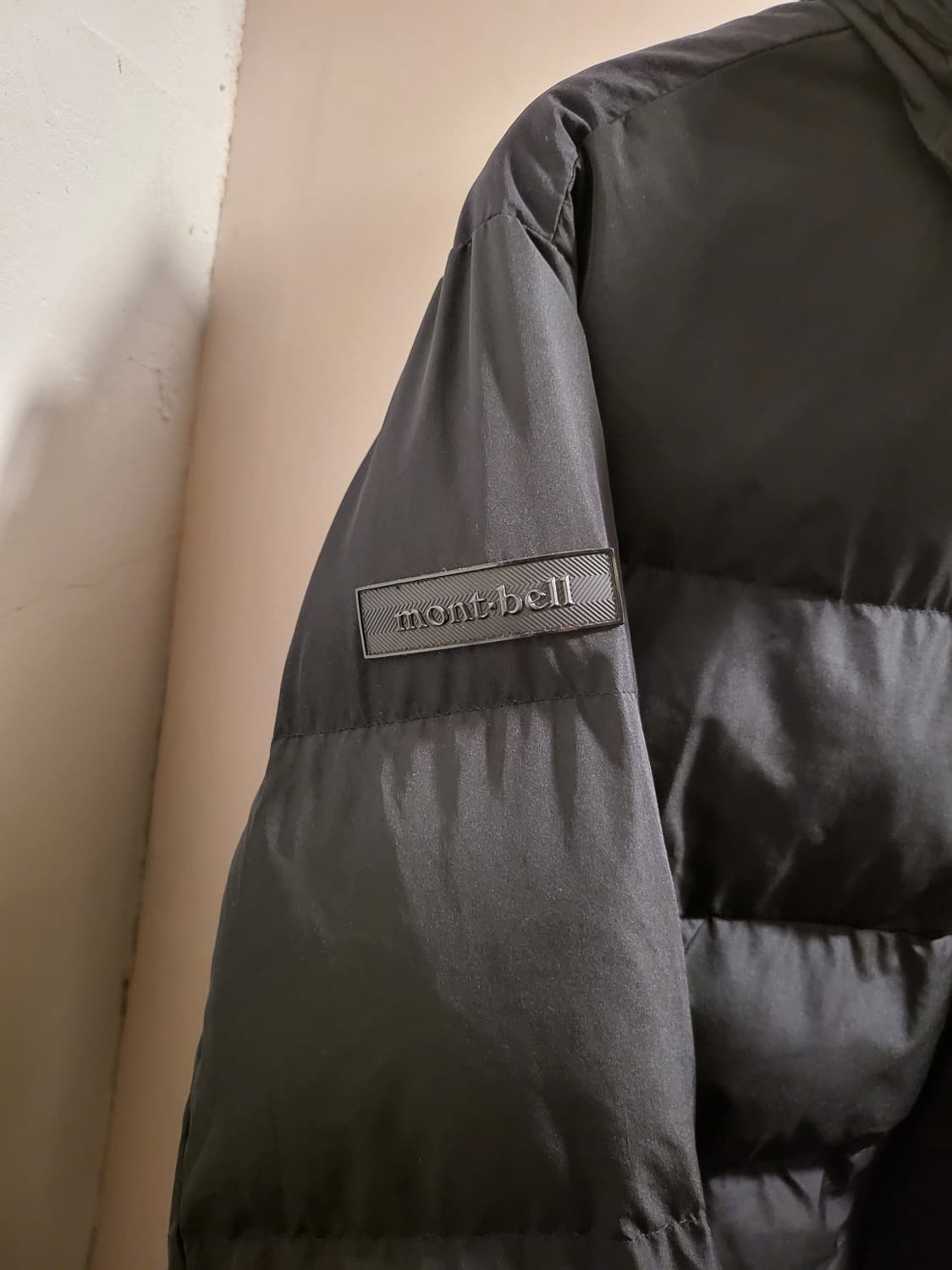 몽벨 블랙 패딩 점퍼 상품이미지4