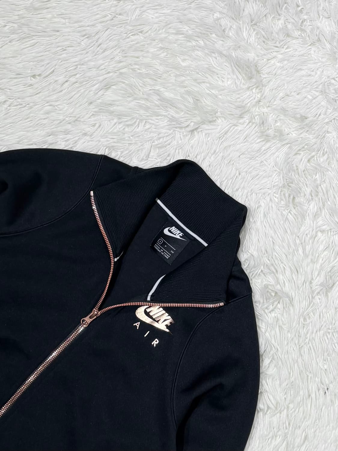 나이키 AIR 블랙 스우시 트랙탑 상품이미지6