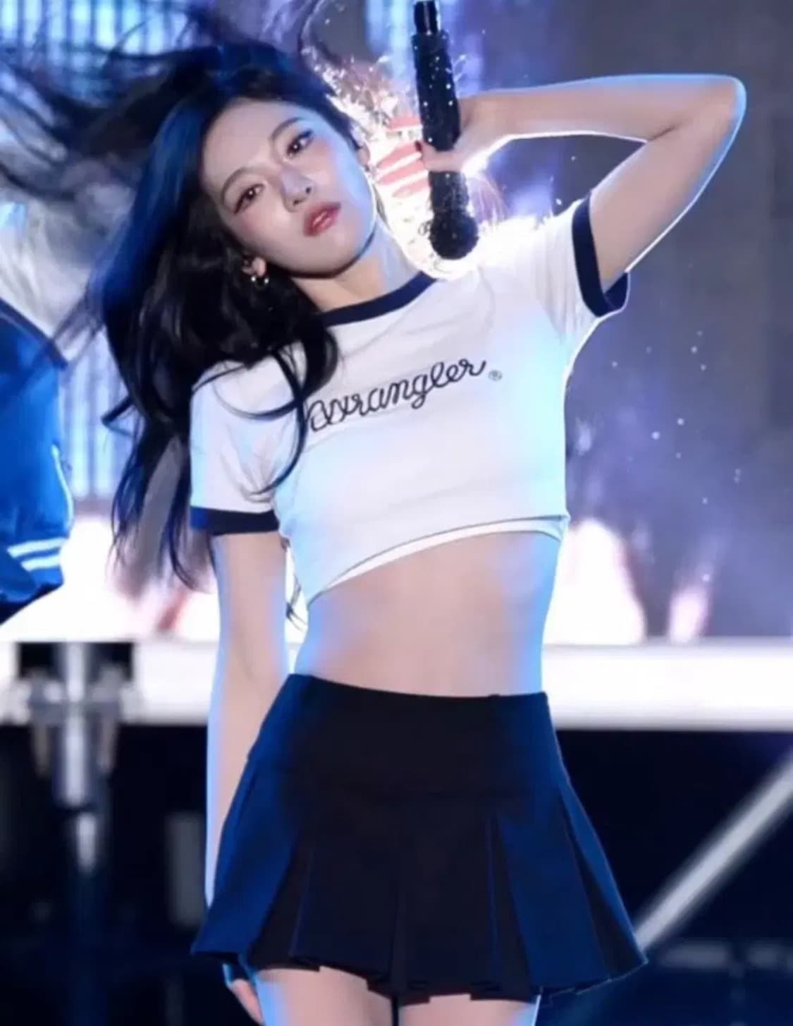 [새상품] 클리시어 허깅스커트 상품이미지2