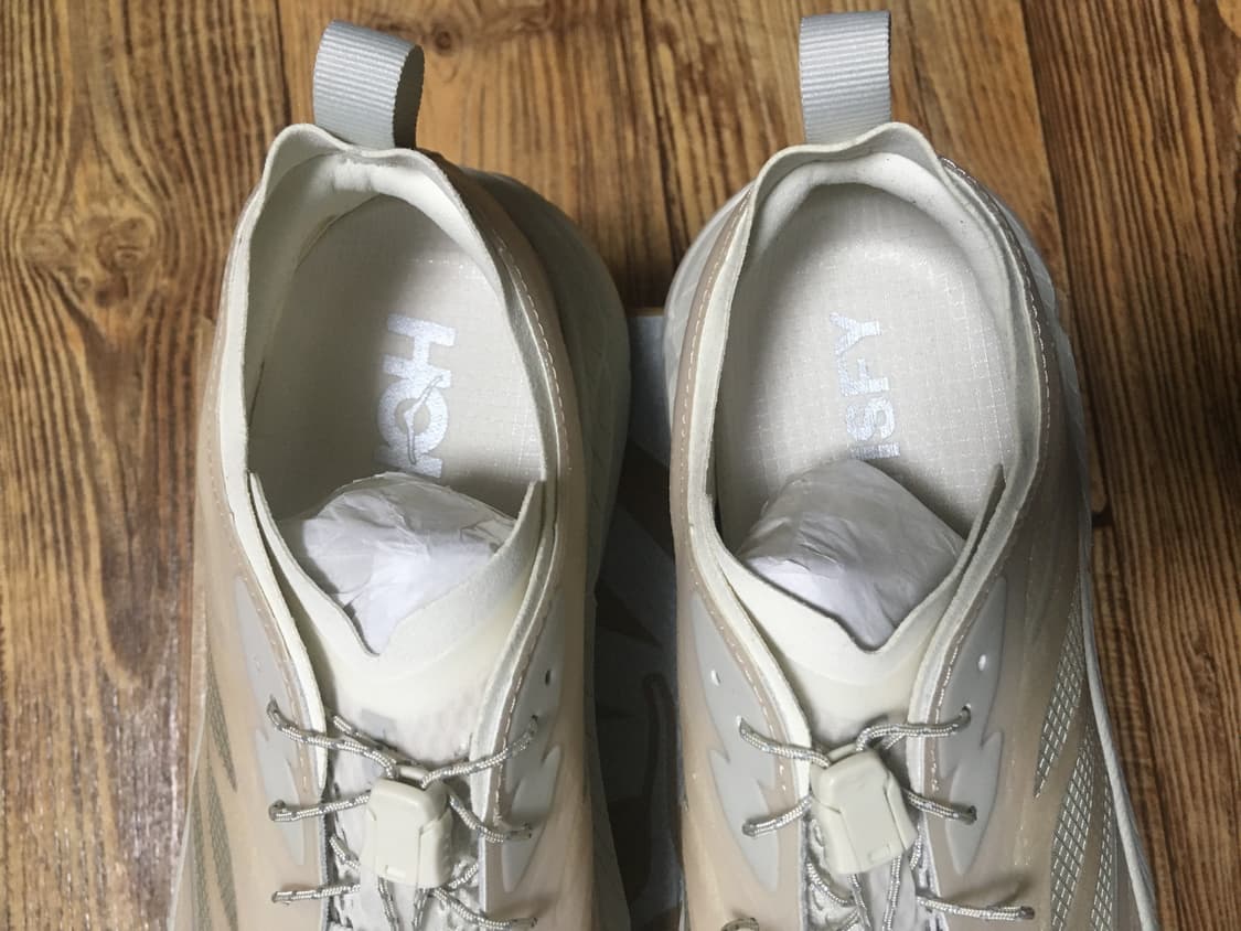 호카 새티스파이 마파테스피드4 라이트 본 판매합니다 상품이미지3