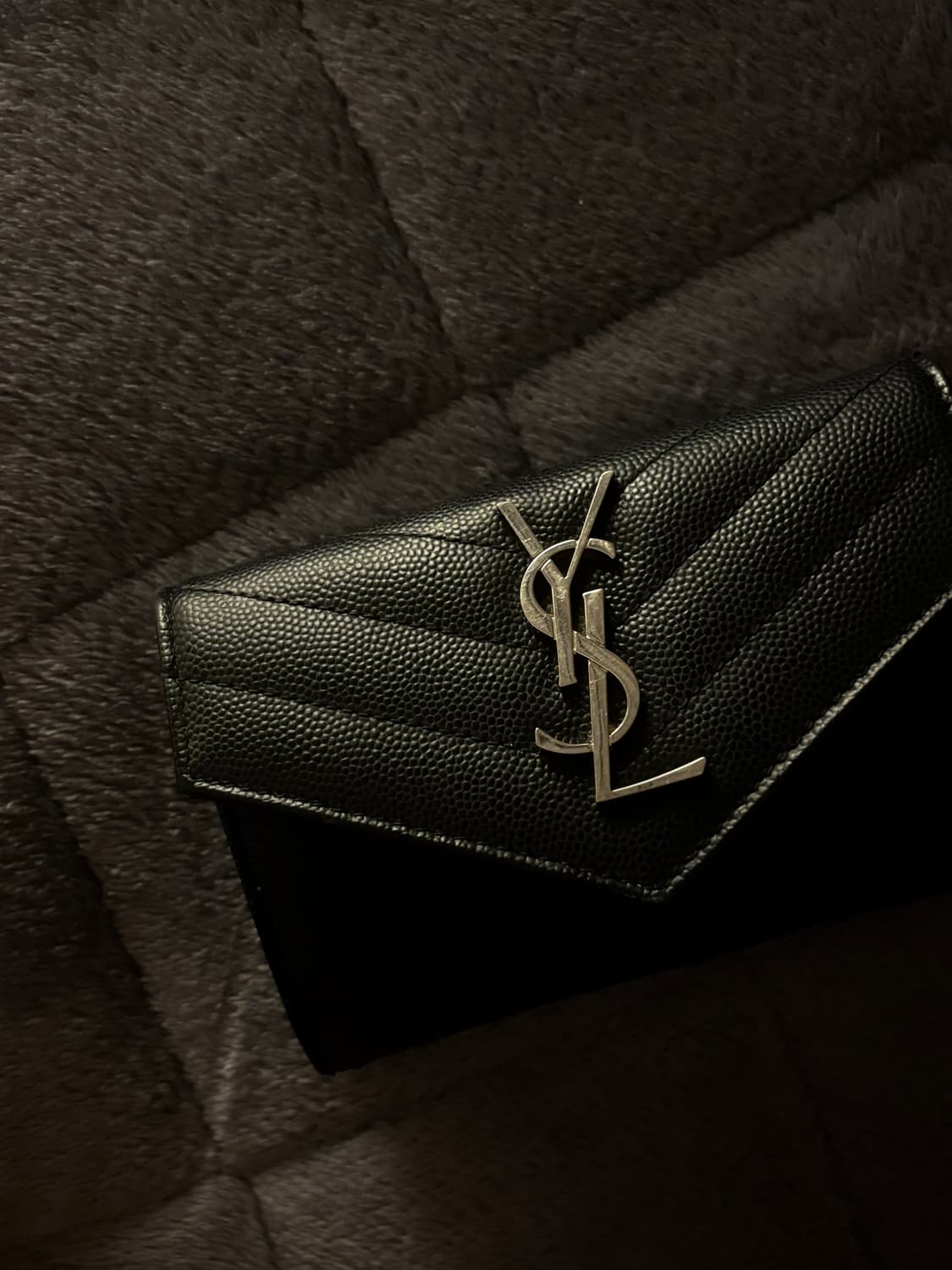 생로랑 마틀라세 엔벨롭 카드 지갑 상품이미지1