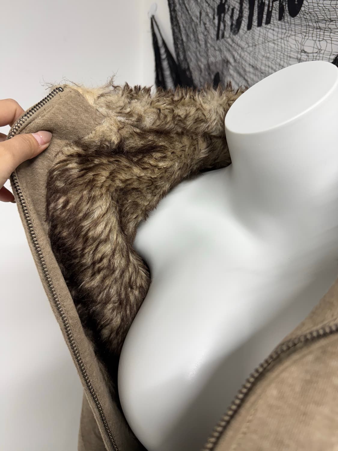 Abecrombie fur logo detailed hood zipup 상품이미지6