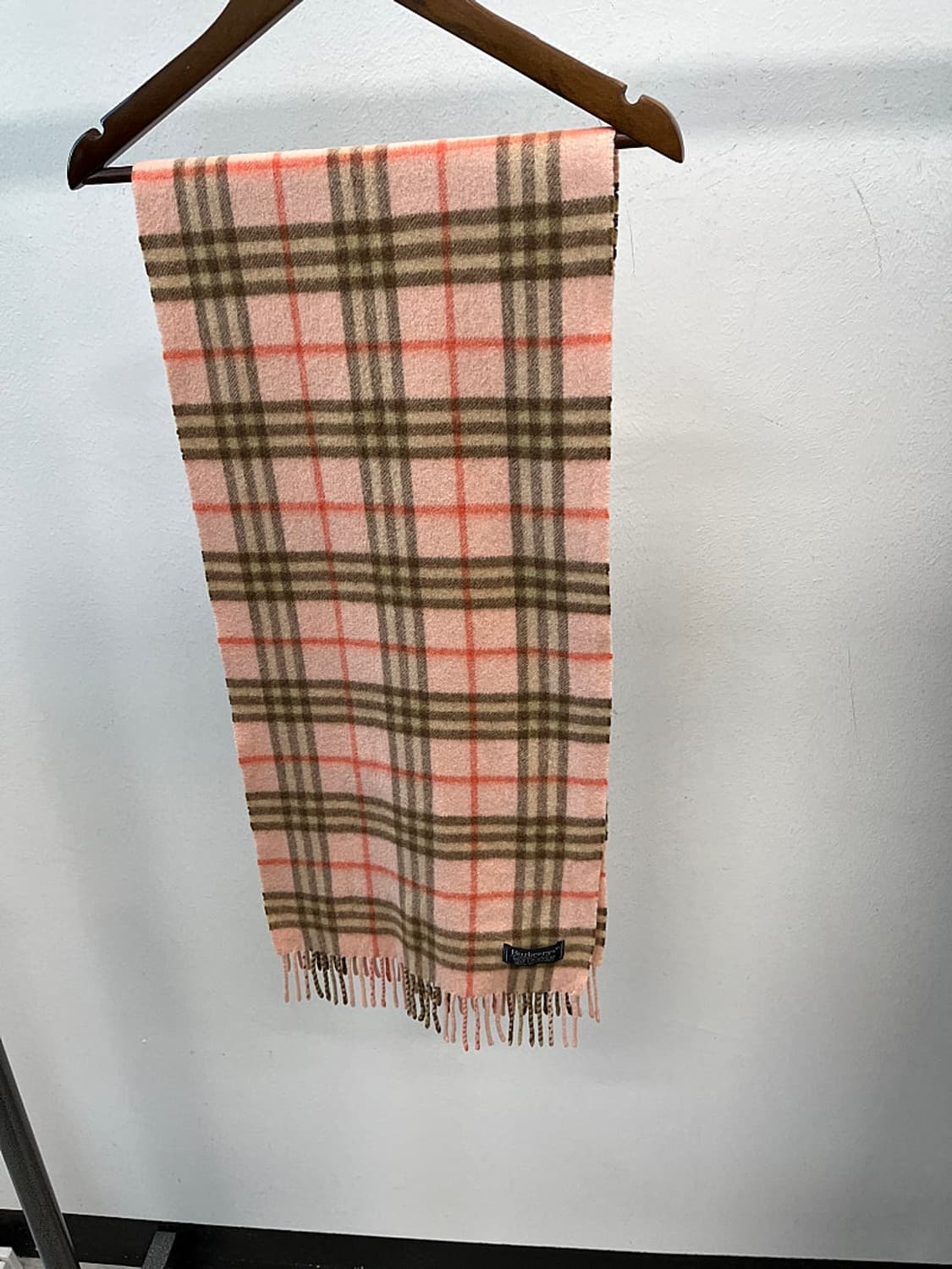 버버리 딸기우유 캐시미어100% 머플러  상품이미지2