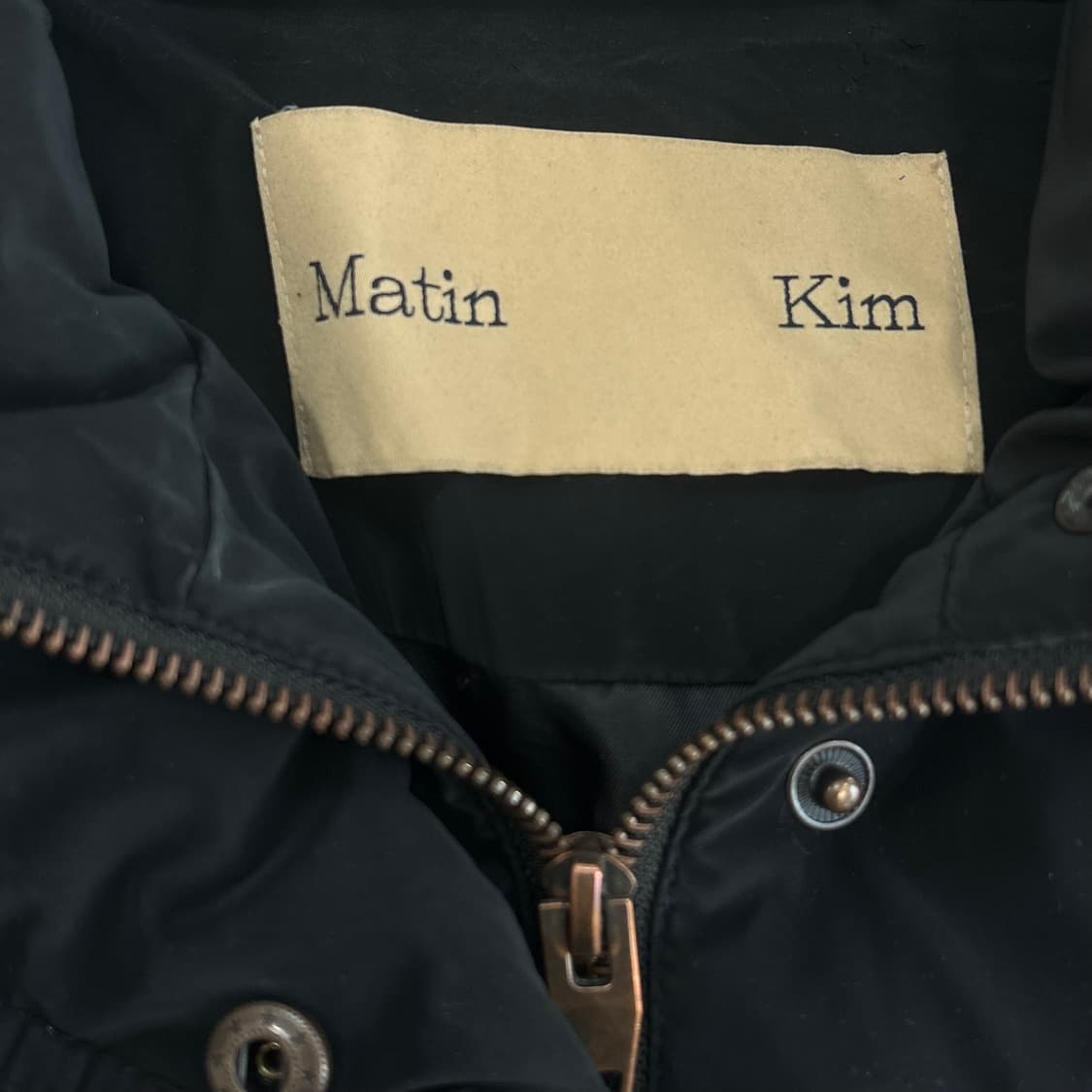 Matin kim  마땡킴 스티치 코딩 매트블랙 패딩 상품이미지5