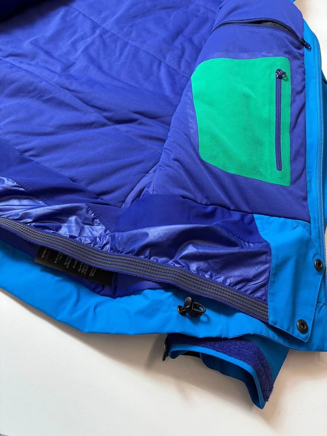 아크테릭스 x Atomic 하드쉘 스키 후디 자켓 PN8419 상품이미지4