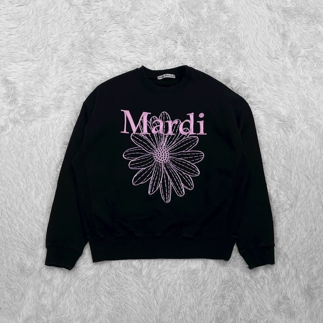마르디메크르디 플라워 자수 맨투맨 블랙 핑크 상품이미지2