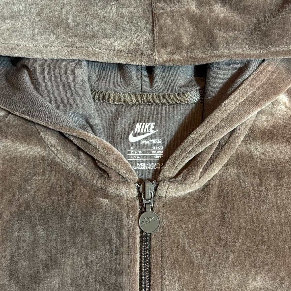 나이키 베이지 투웨이 벨벳 후드 집업 상품이미지4