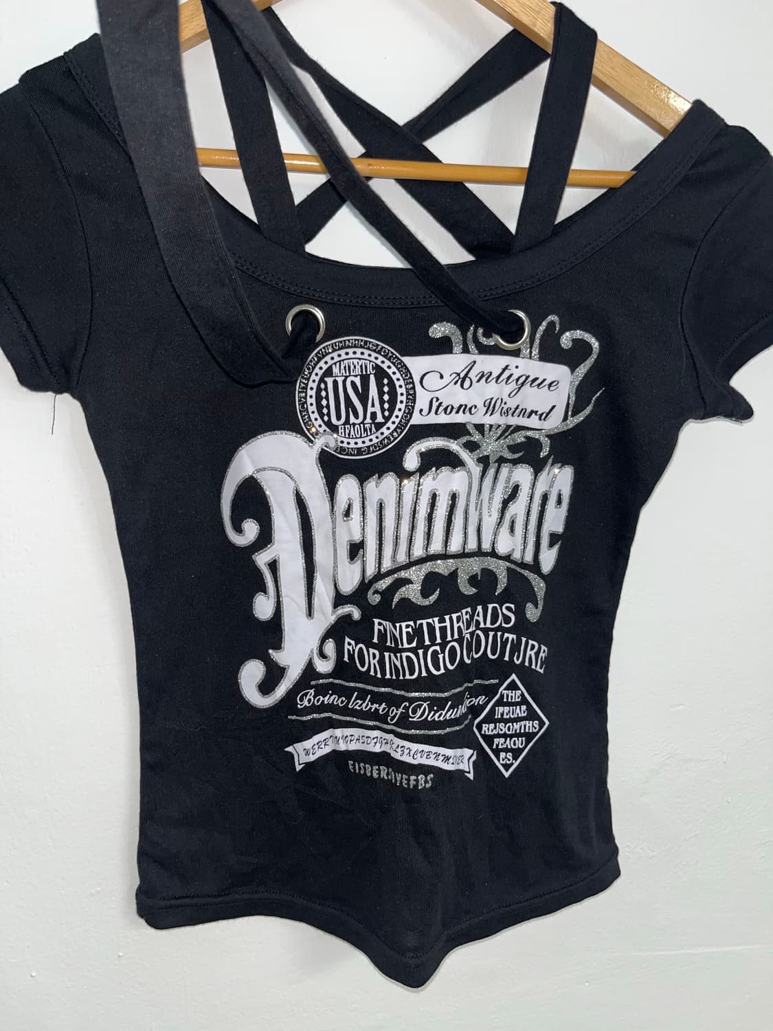 펑크 오프숄더 레터링 스트랩 디테일 티셔츠 상품이미지2