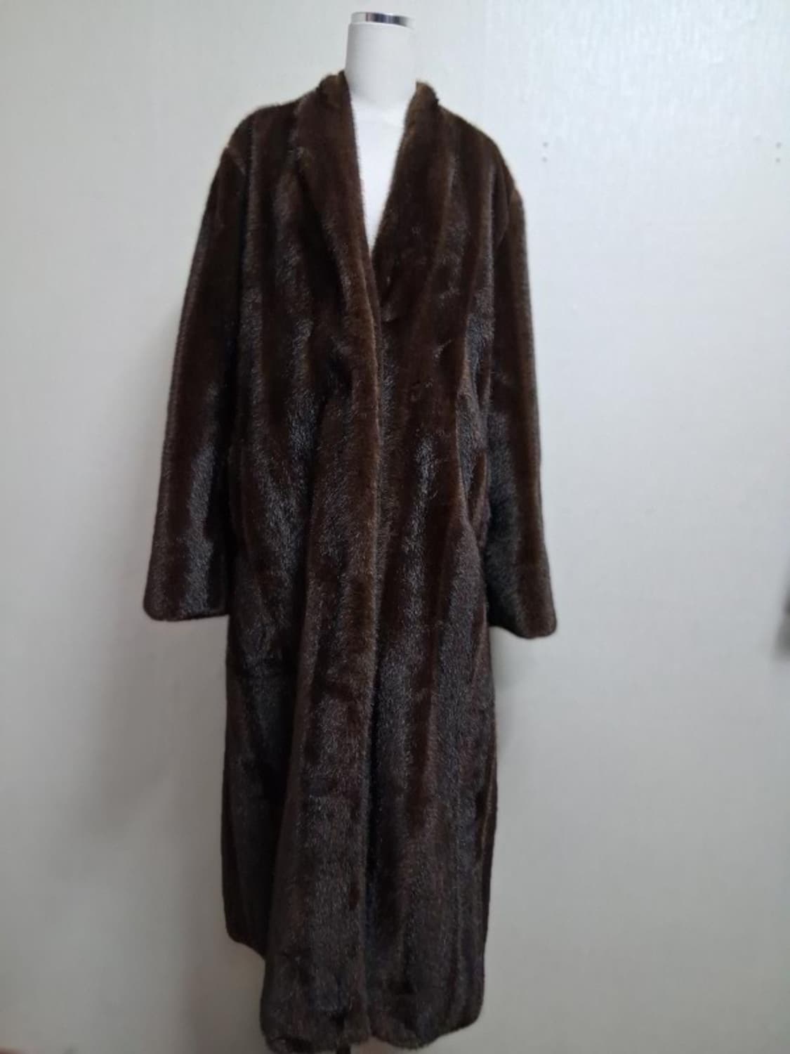 친환경 휘메일 모조밍크롱코트 새로운트랜드 브이넥밍크롱 카라제이121CM길 상품이미지1