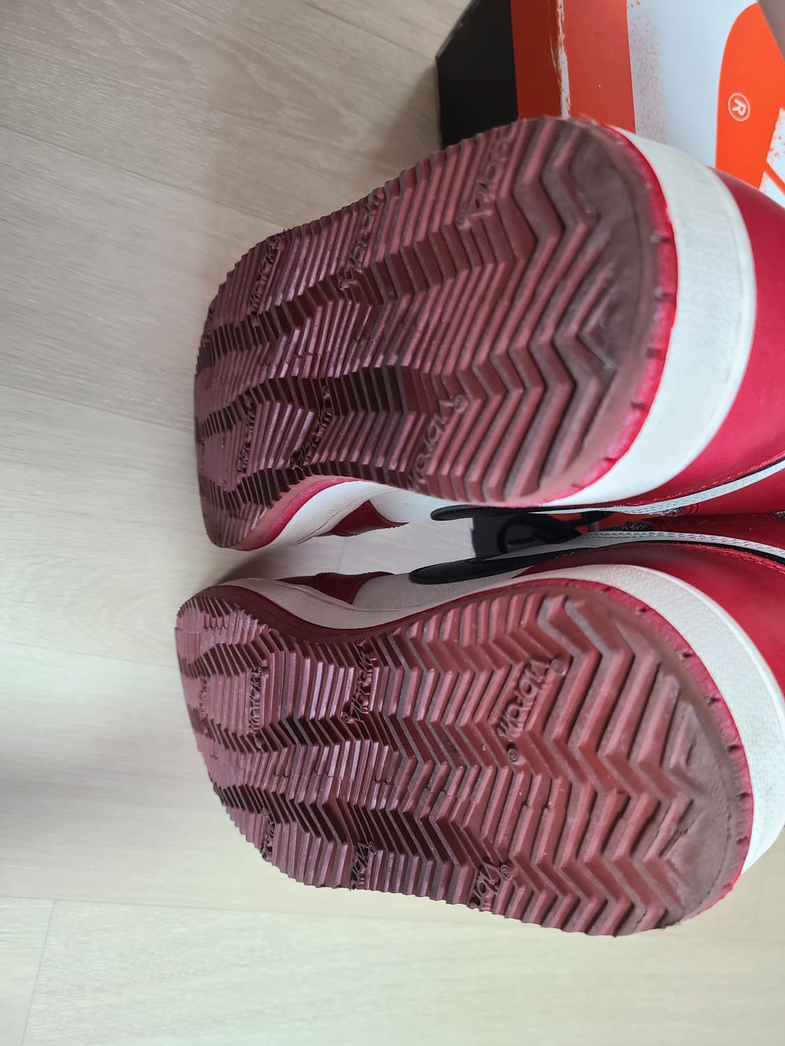 조던1 레트로 하이 시카고 상품이미지8