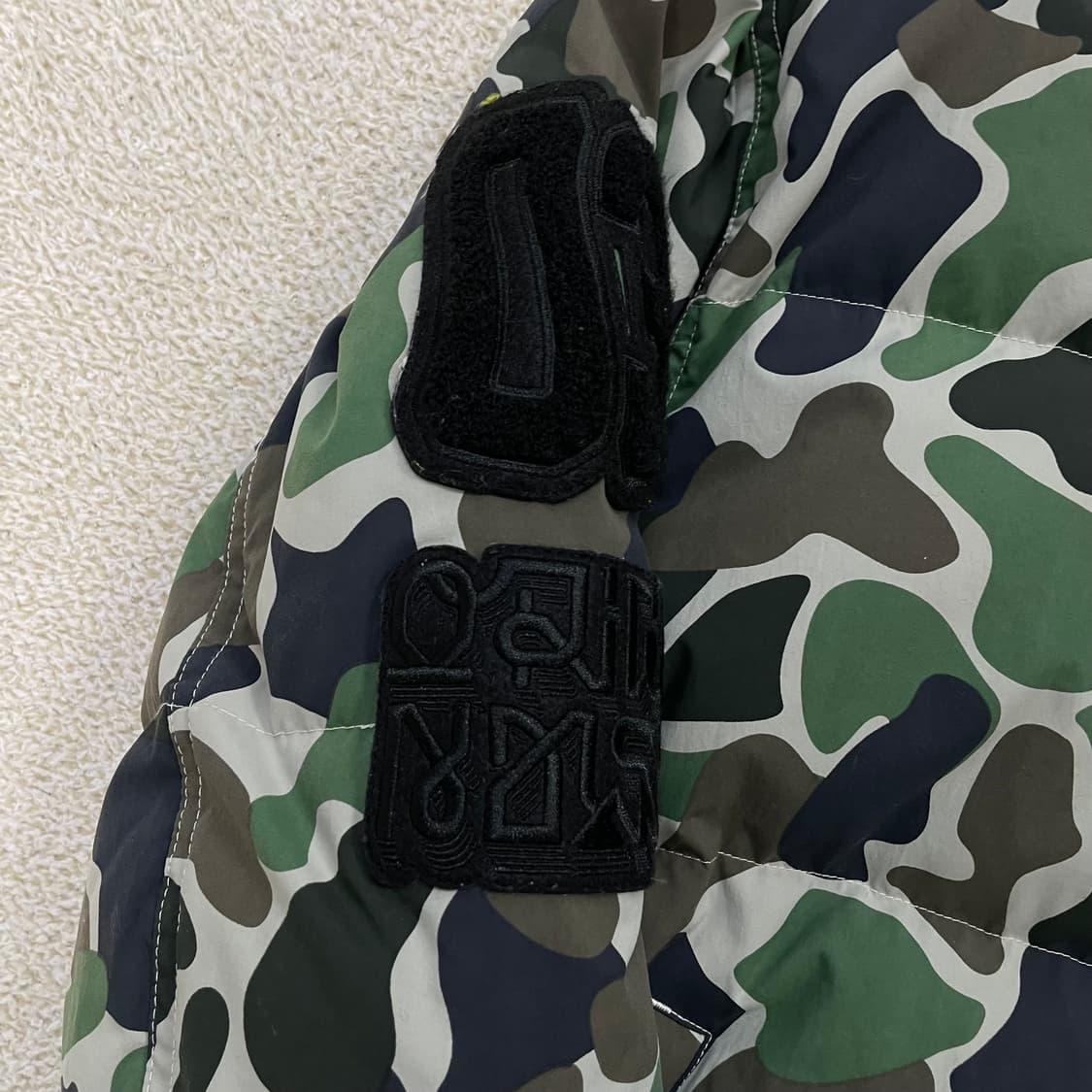 아디다스 플라이트 카모 다운 패딩 자켓 상품이미지3