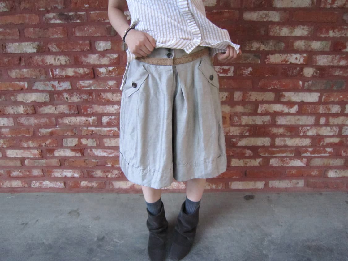 버버리 블랙 라벨 반바지 브레이드 트리밍 버튼 포켓 핀턱 디테일 베이지 상품이미지1