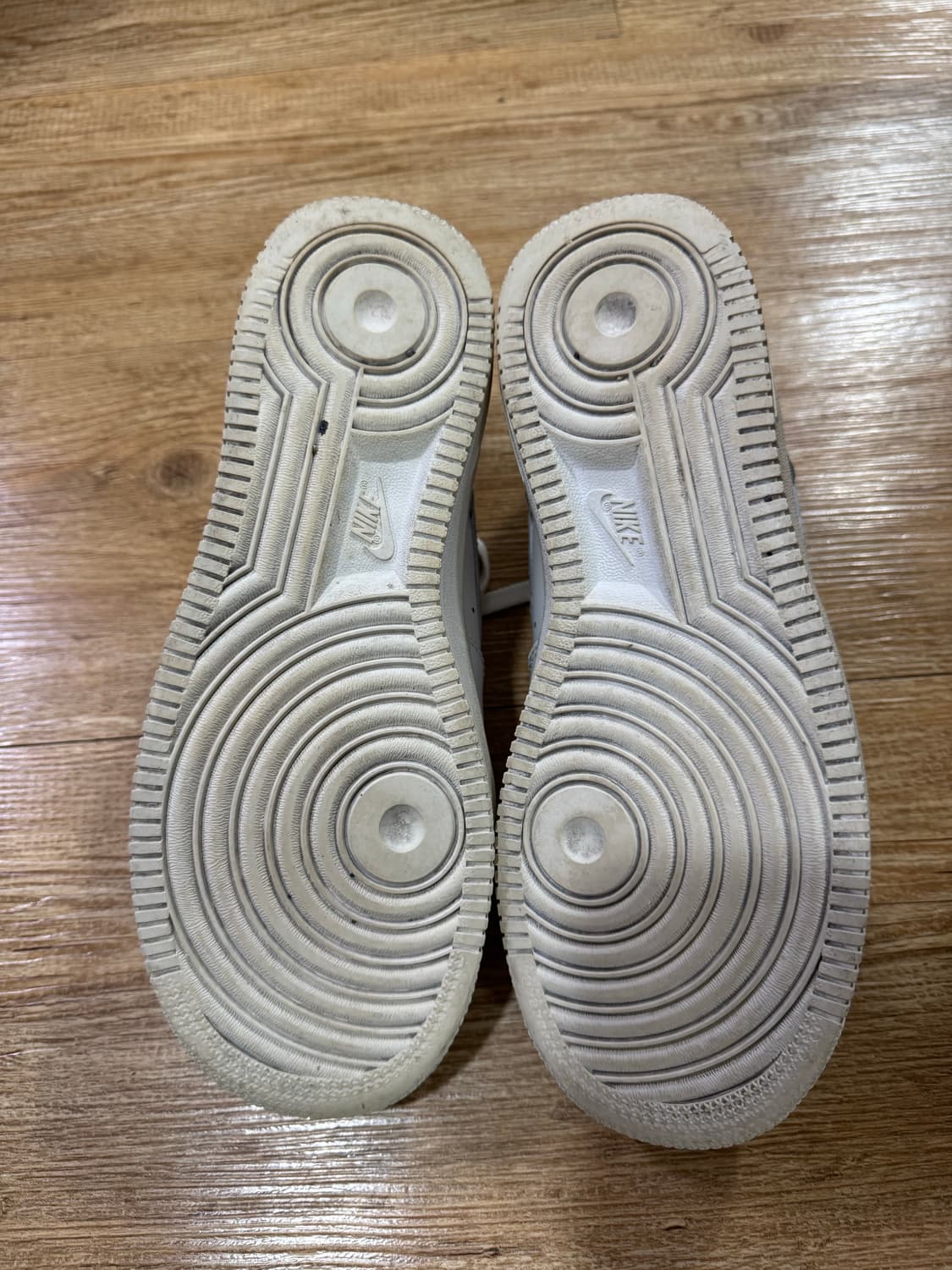 에어포스1 ‘07 로우 화이트 상품이미지4