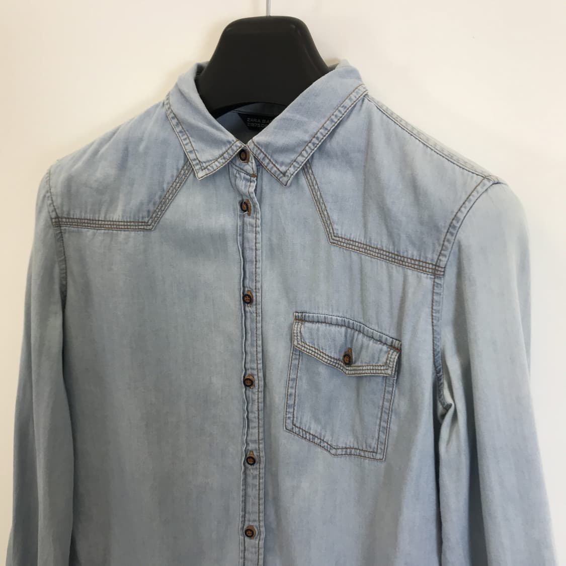 자라 자수패턴 데님셔츠 [여성M] 상품이미지2