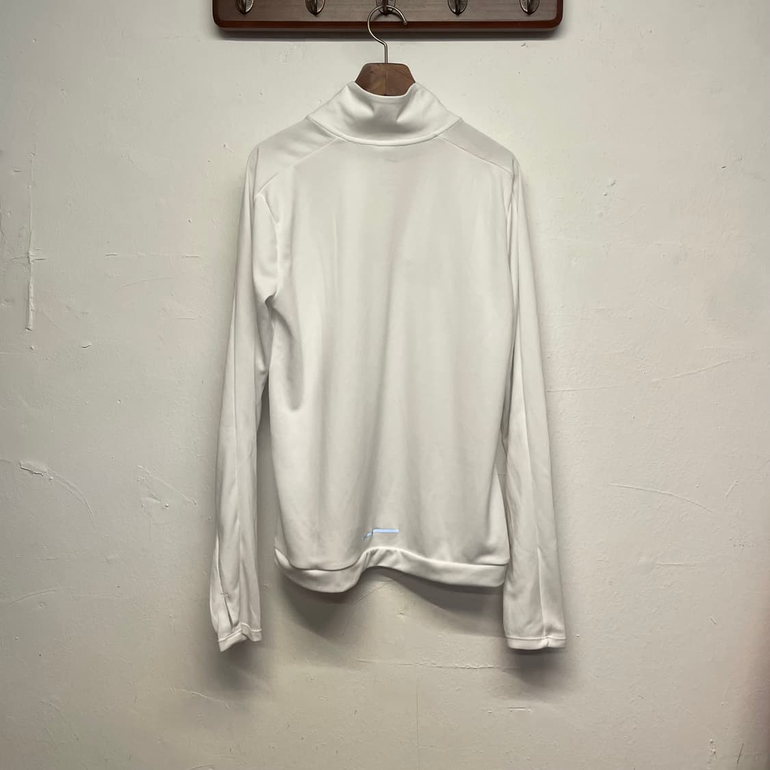 나이키 (우먼) 러닝 빅 로고 롱 슬리브   상품이미지4