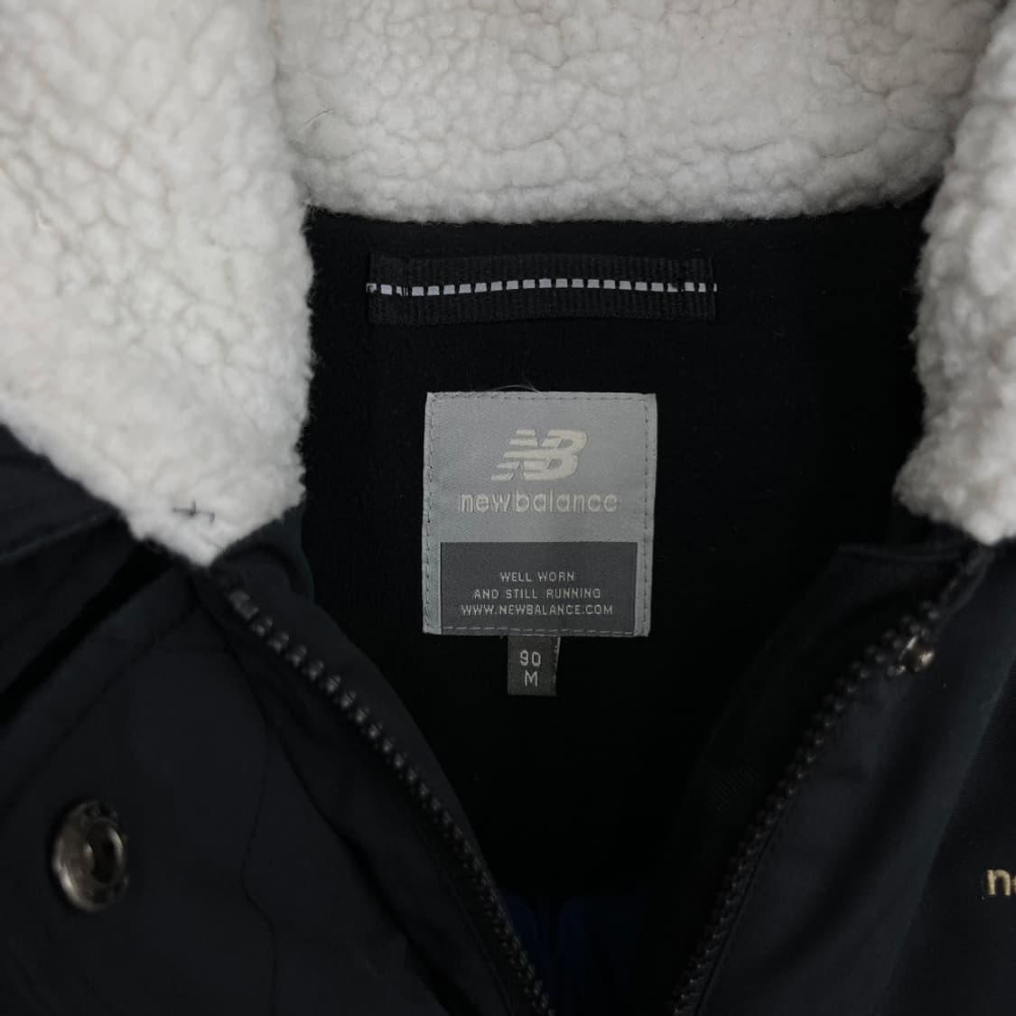 뉴발란스 울프죠 블랙 퍼후드 패딩 S 상품이미지7