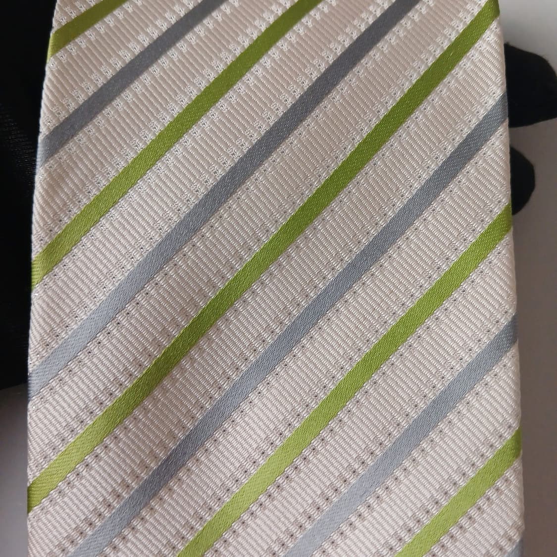 아쿠아스큐텀 실크 스트라이프 넥타이 9.3cm A등급 A19123
 상품이미지6