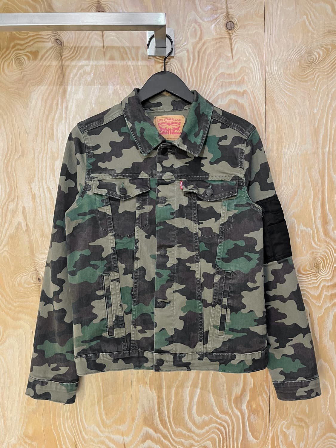 리바이스 카모플라쥬 트러커 자켓 상품이미지1