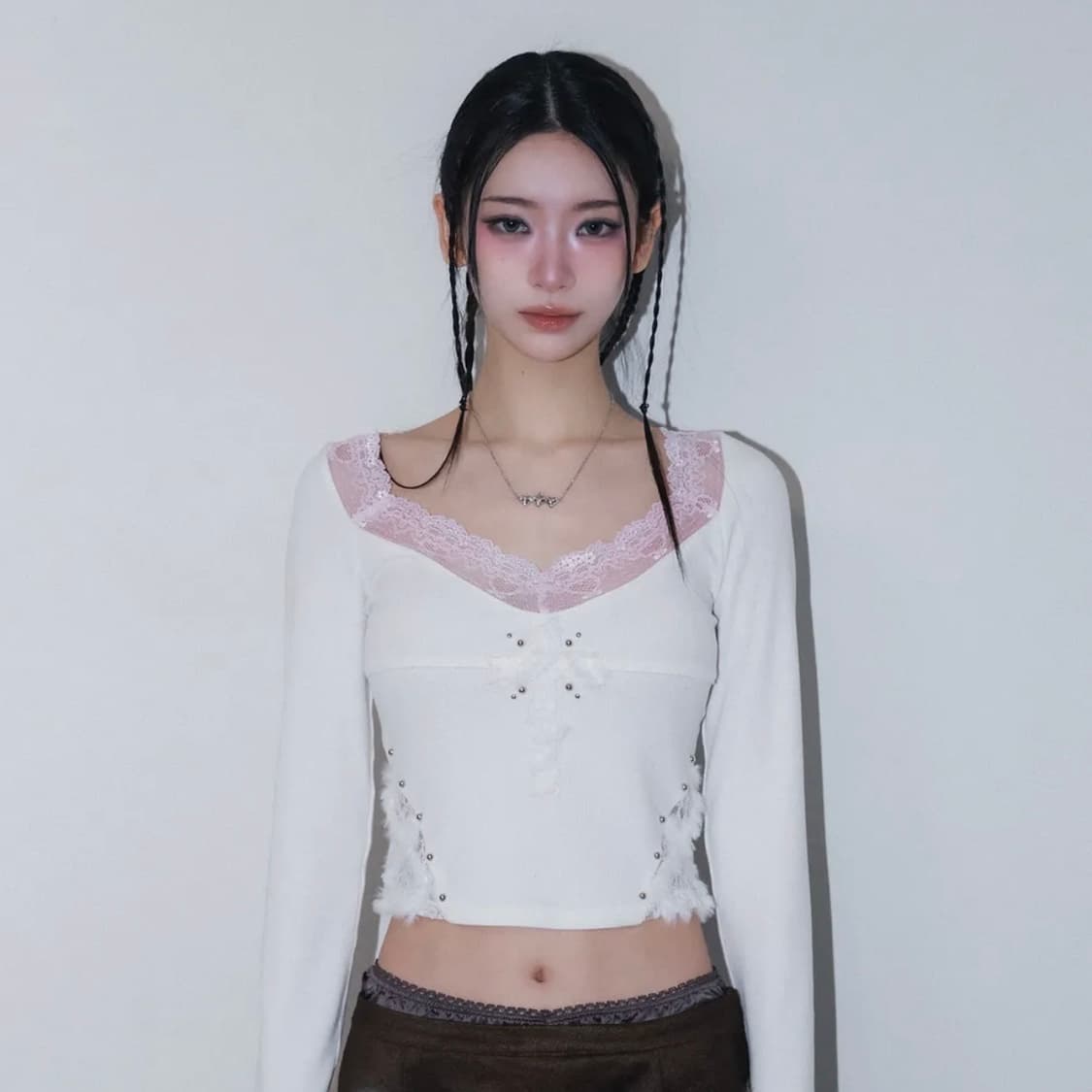 체리퀴리 cross patch lace sleeve 아이보리 상품이미지1