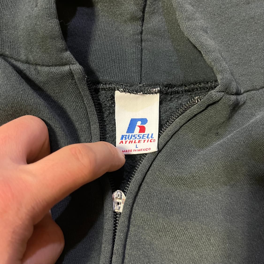 [L] 00s 트래쉬드 러셀 후드집업 블랙 상품이미지8