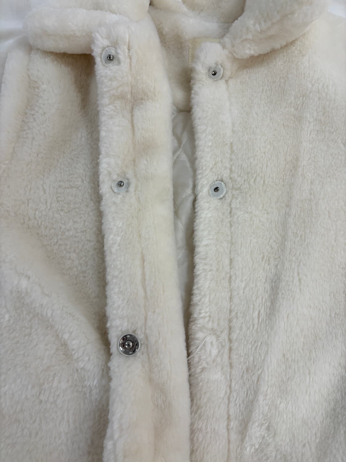 잇모멘텀 카라 퍼자켓 상품이미지3