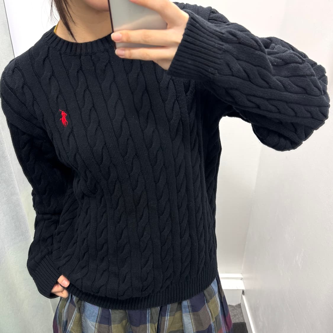 폴로 블랙 꽈베기 니트 상품이미지2