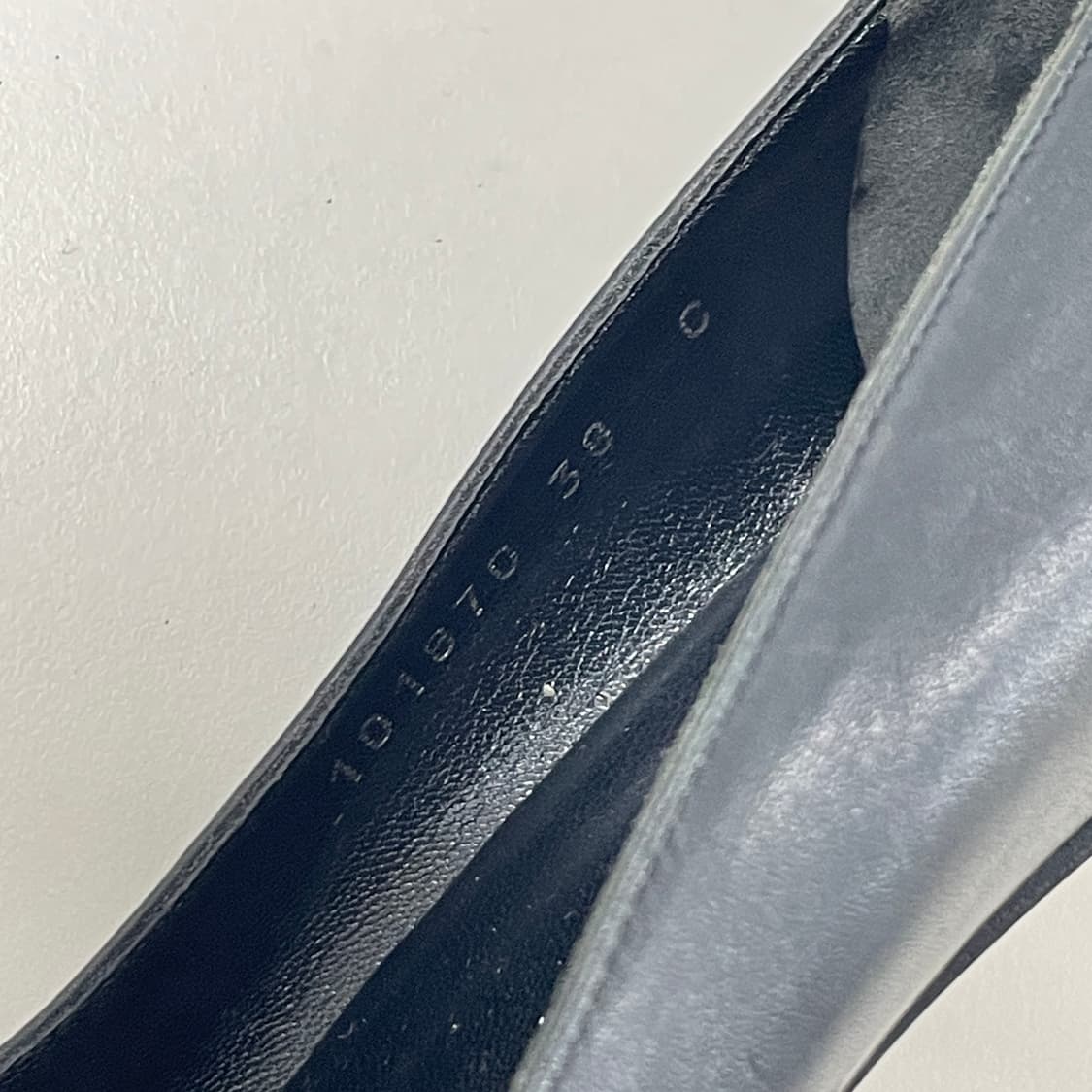 구찌 블랙 스퀘어 코 힐 상품이미지7