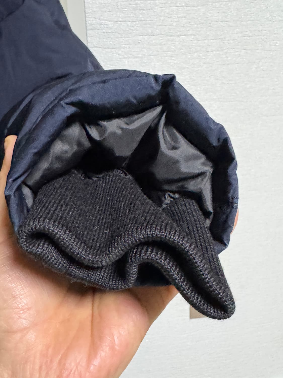 CP컴퍼니 남성 패딩 100사이즈 네이비 상품이미지4