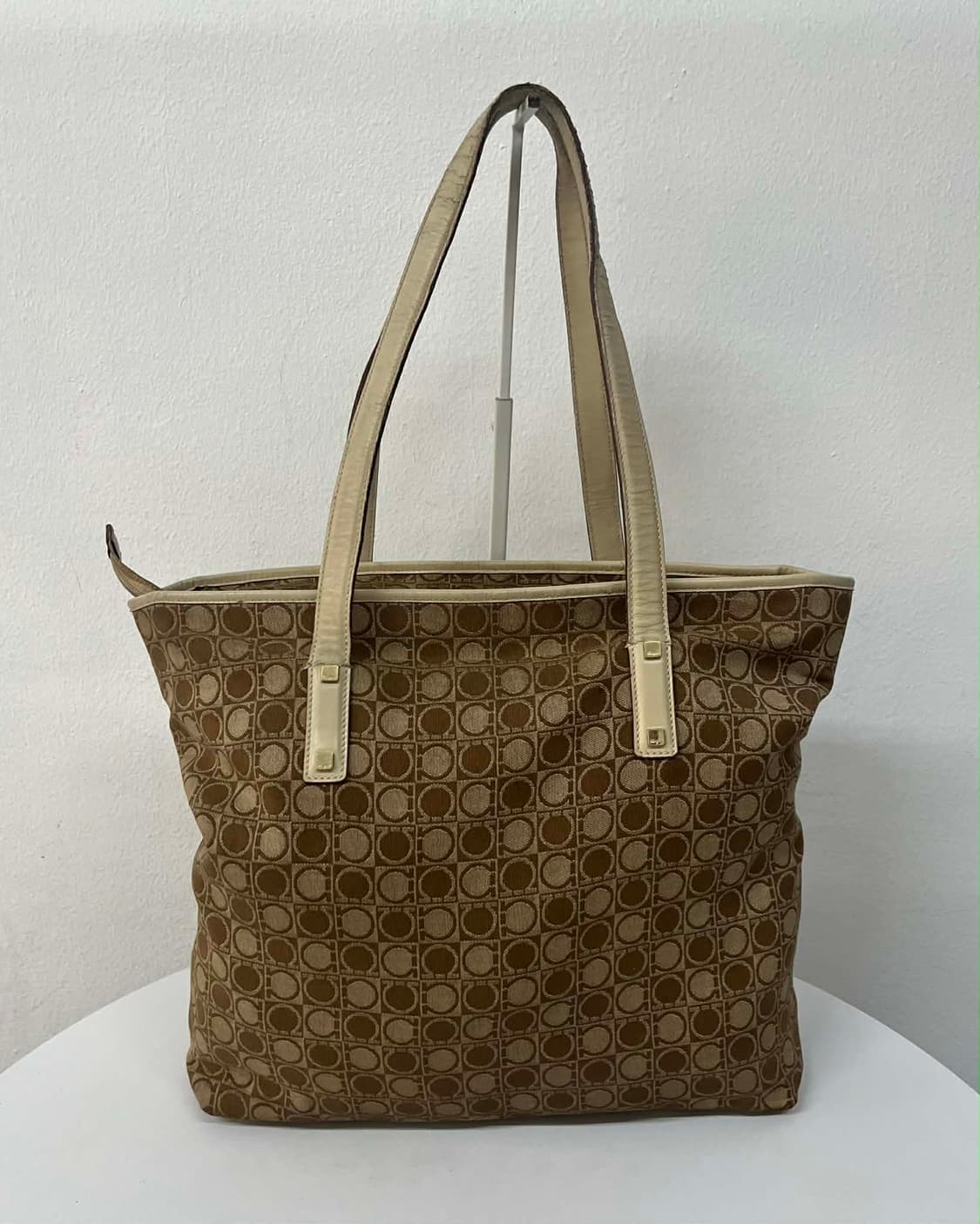 살바토레 페라가모 간치니 자가드 쇼퍼백 숄더 겸 토트 상품이미지4