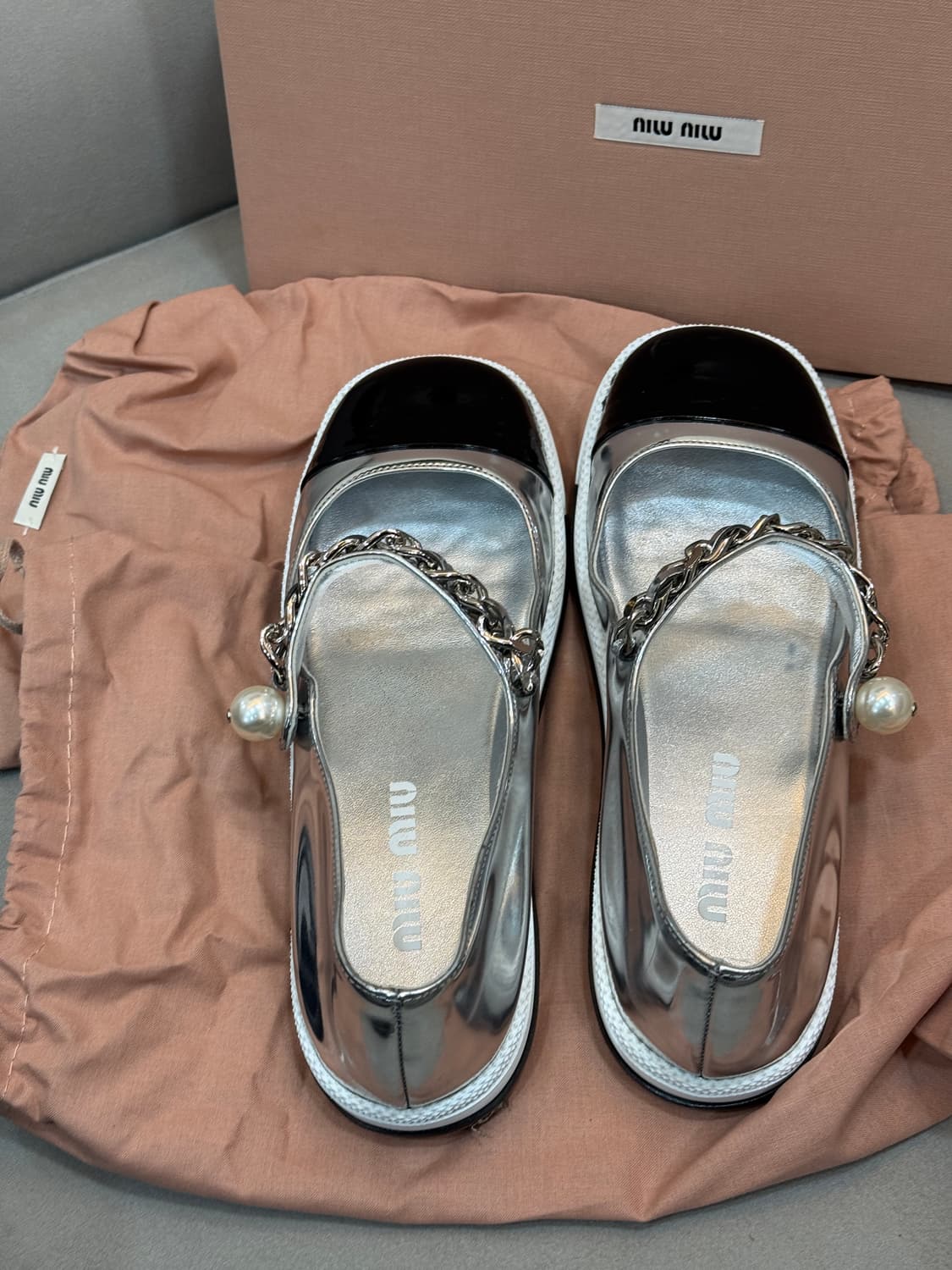 미우미우 발레리나 플랫슈즈 36.5사이즈  상품이미지5