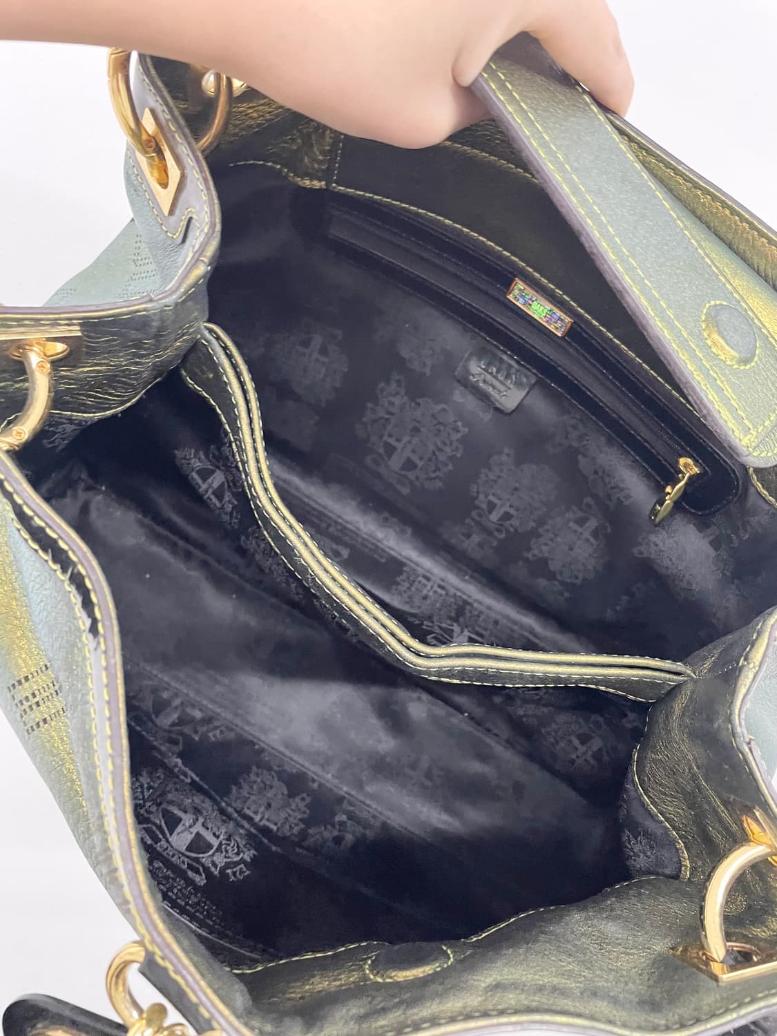 닥스 페어리 로고 참 숄더백 상품이미지7