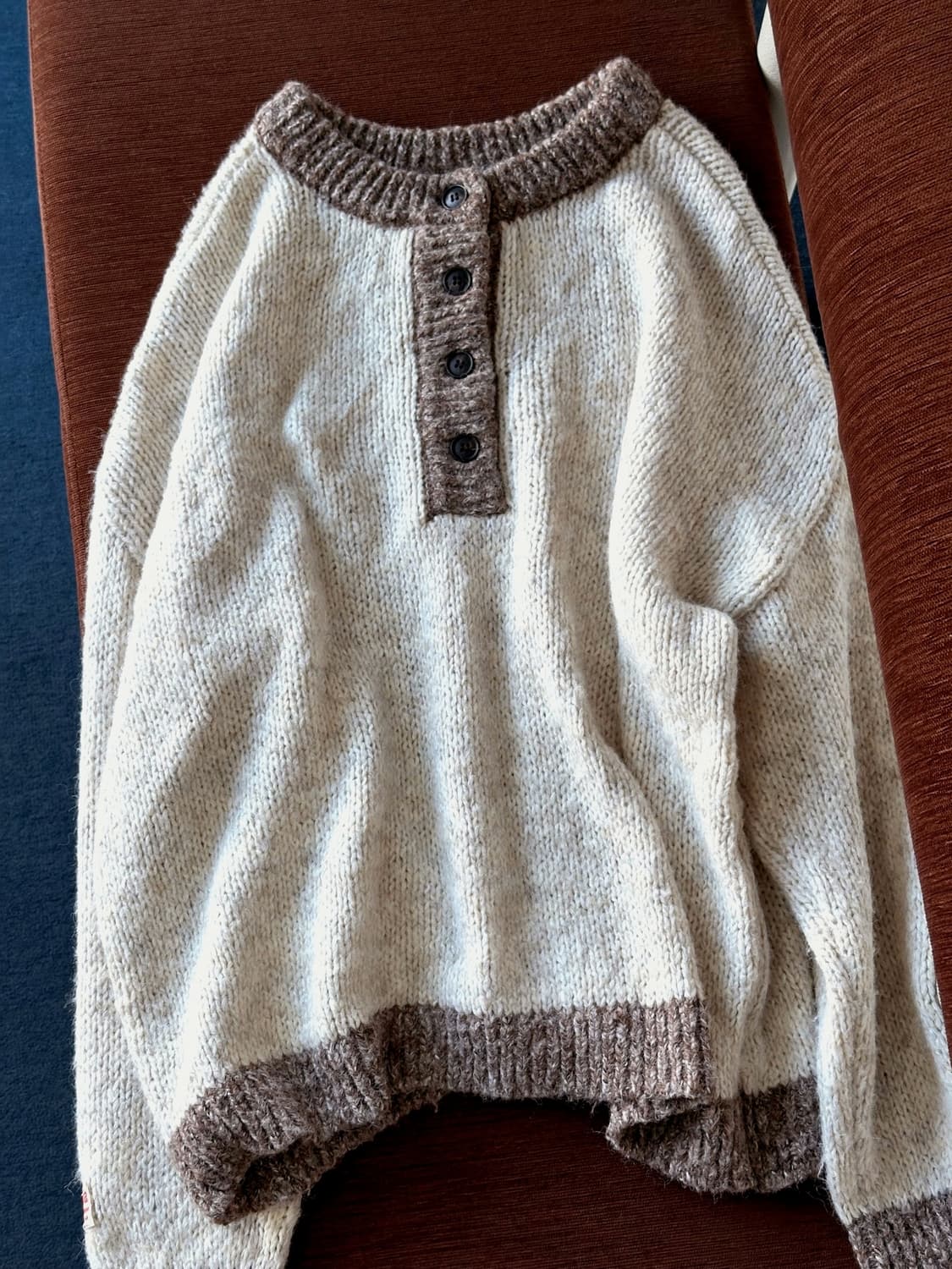 Brushed fabric button neck wide knit 상품이미지3