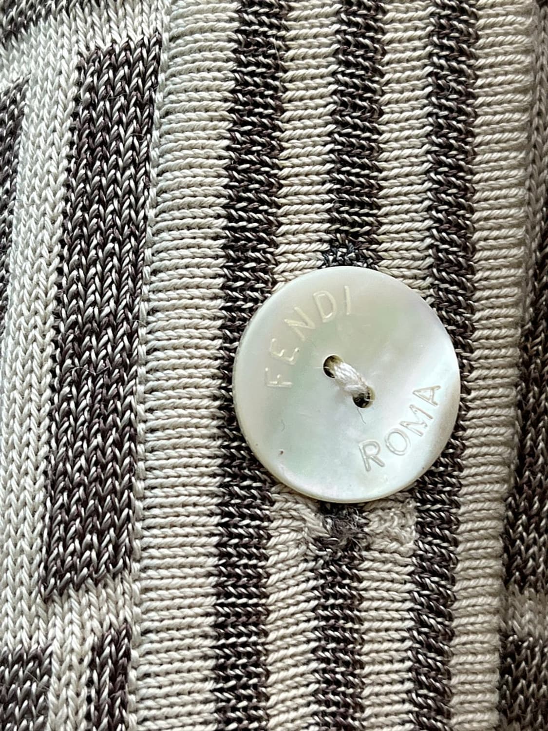 여) 펜디 90s FF로고 울 가디건  상품이미지5