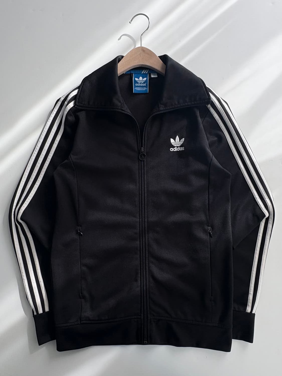 Adidas 아디다스 블랙컬러 유로파 트랙탑 상품이미지2