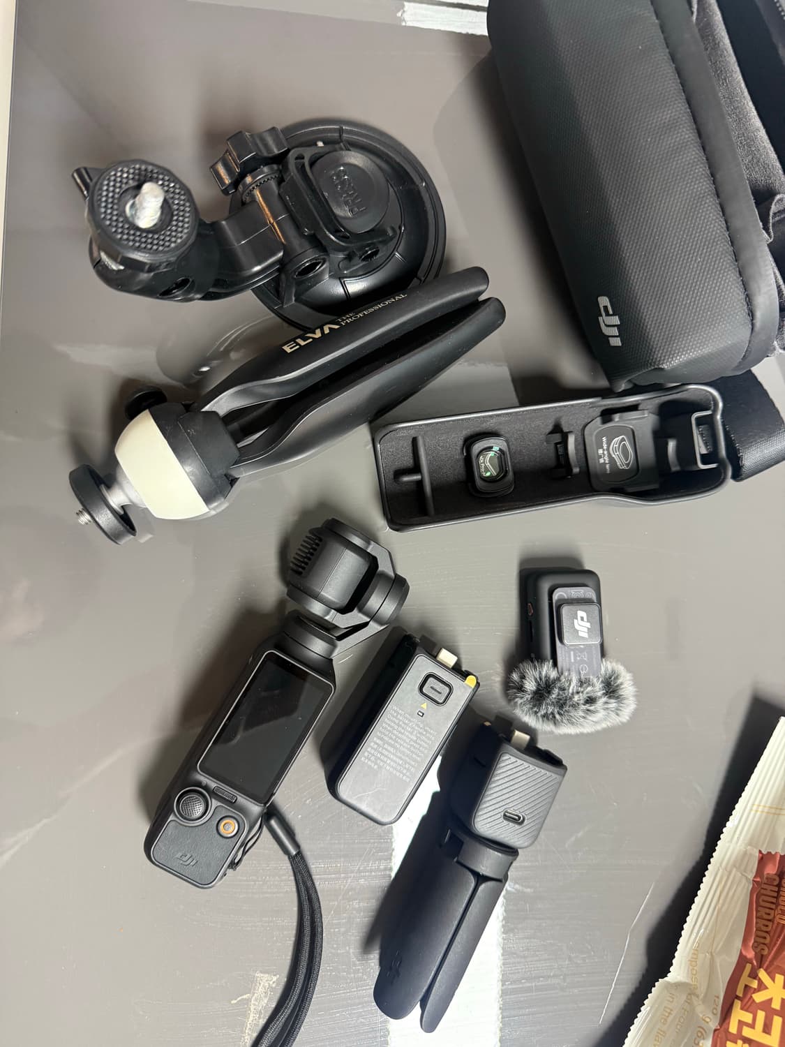 DJI 오즈모 포켓 3 크리에이터 콤보(sd카드,박스 포함x) 상품이미지1