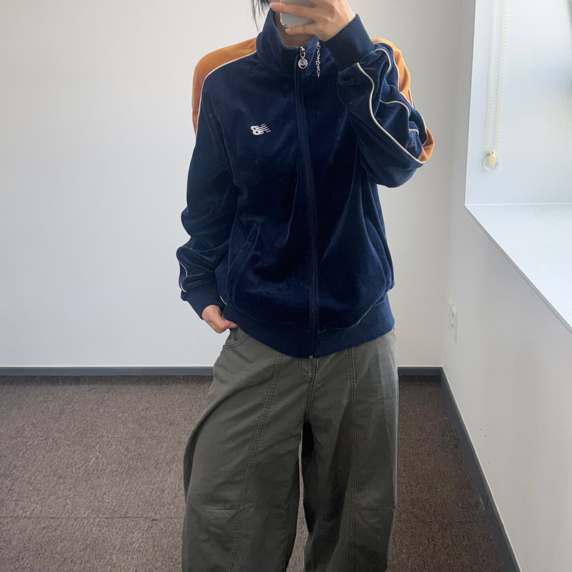 New balance 뉴발란스 네이비 벨벳 집업 상품이미지1