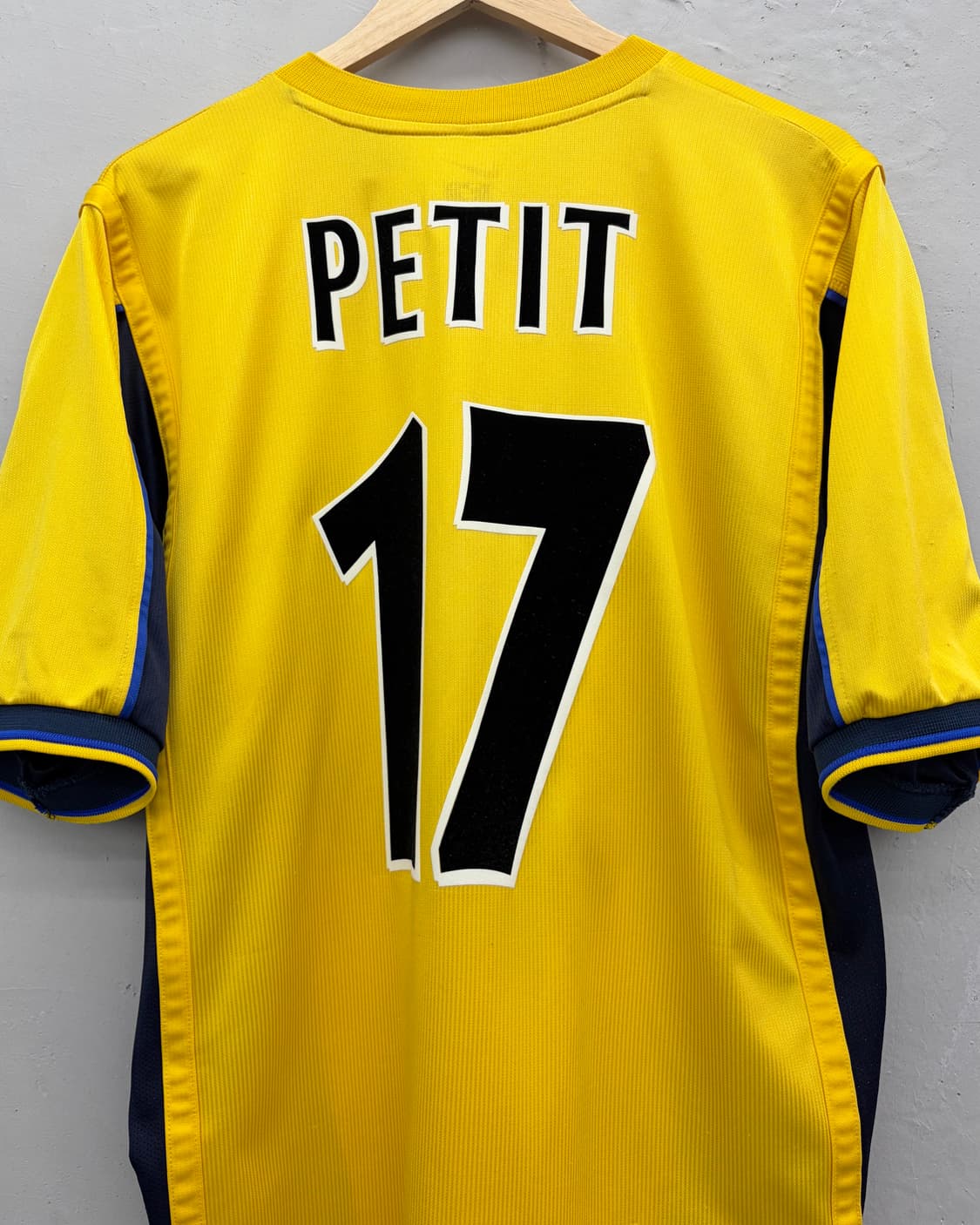 나이키 99-01 아스날 어웨이 No.17 에마뉘엘 프티 상품이미지2